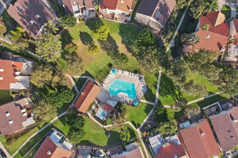 View/Area - 816 Caminito Azul, Carlsbad, CA 92011 photo 1 of 6