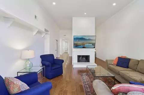 Living - 816 Caminito Azul, Carlsbad, CA 92011 photo 3 of 3