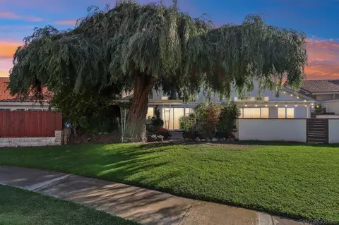Exterior - 816 Caminito Azul, Carlsbad, CA 92011 photo 2 of 14