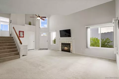 Living - 10503 Flora Azalea Ct, Santee, CA 92071 photo 3 of 4