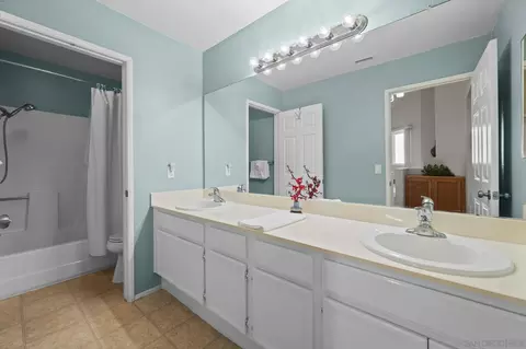 Bath - 10503 Flora Azalea Ct, Santee, CA 92071 photo 2 of 2