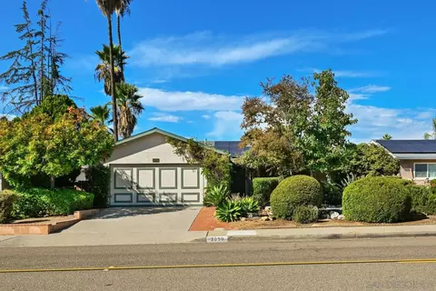 2050 Oak Hill Dr, Escondido, CA 92027