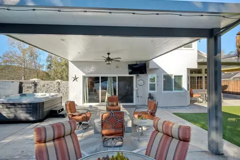 Exterior - 15005 Garden Rd, Poway, CA 92064 photo 5 of 6
