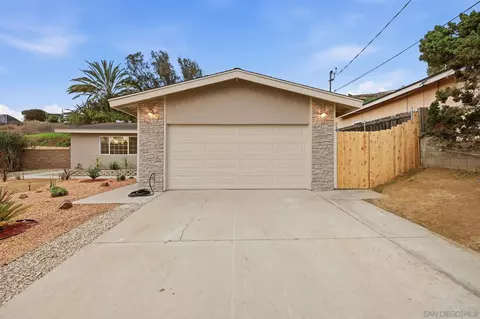 8644 Eileen St, Spring Valley, CA 91977 photo 4
