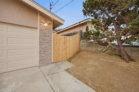 8644 Eileen St, Spring Valley, CA 91977 photo 33