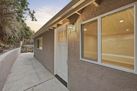 8644 Eileen St, Spring Valley, CA 91977 photo 36