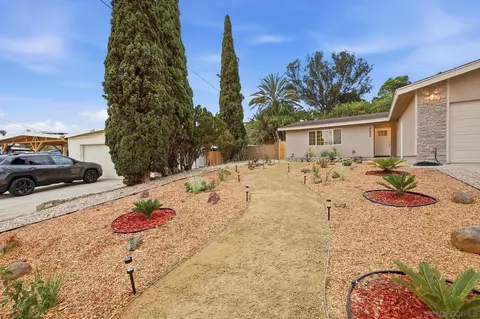 8644 Eileen St, Spring Valley, CA 91977 photo 5