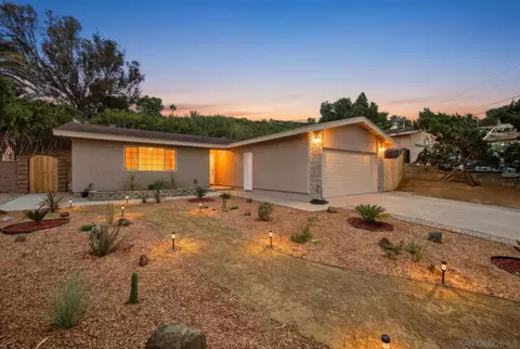 8644 Eileen St, Spring Valley, CA 91977