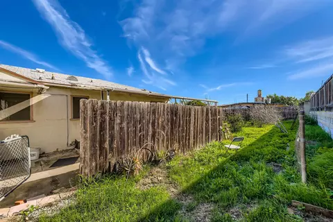 Exterior - 6927 Waite Dr, La Mesa, CA 91941 photo 4 of 6