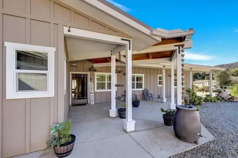 Exterior - 11611 Rancho Heights Rd, Pala, CA 92059 photo 11 of 13