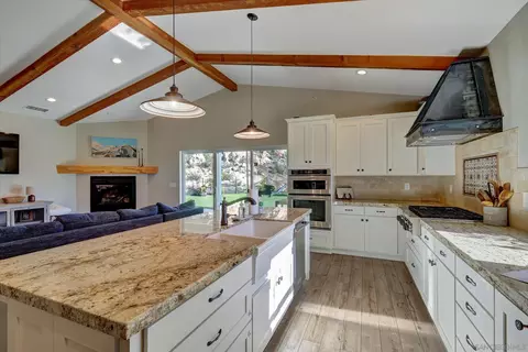 Kitchen - 11611 Rancho Heights Rd, Pala, CA 92059 photo 3 of 5