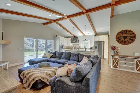 Living - 11611 Rancho Heights Rd, Pala, CA 92059 photo 1 of 2