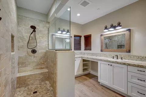 Bath - 11611 Rancho Heights Rd, Pala, CA 92059 photo 1 of 4