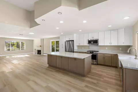 Kitchen - 1510 Orangeview Dr #1-2, Encinitas, CA 92024 photo 4 of 7