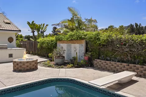 Exterior - 1510 Orangeview Dr #1-2, Encinitas, CA 92024 photo 8 of 11