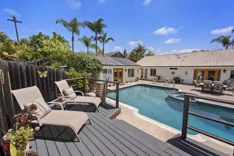 Exterior - 1510 Orangeview Dr #1-2, Encinitas, CA 92024 photo 10 of 11