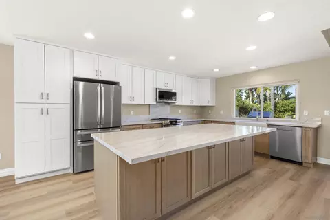 Kitchen - 1510 Orangeview Dr #1-2, Encinitas, CA 92024 photo 3 of 7