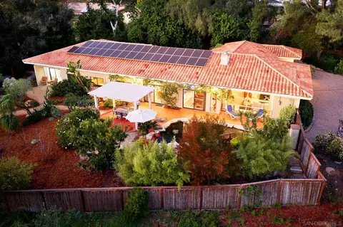 Exterior - 4588 Conrad Dr, La Mesa, CA 91941 photo 4 of 5
