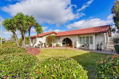 6615 Ridge Manor Ave, San Diego, CA 92120