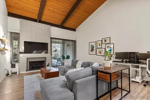Living - 17407 Port Marnock Dr, Poway, CA 92064 photo 1 of 6