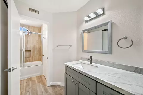 Bath - 1749 Via Allena, Oceanside, CA 92056 photo 3 of 4