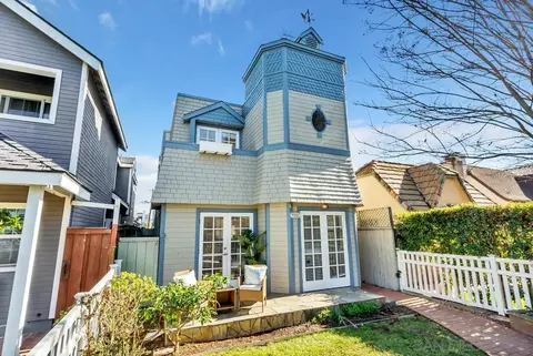 Exterior - 733 H Ave, Coronado, CA 92118 photo 5 of 10