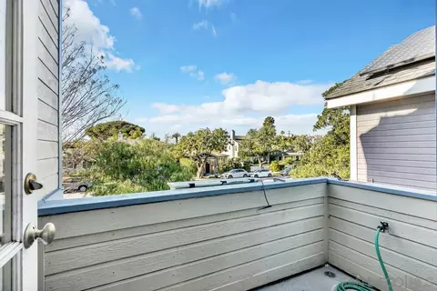 Exterior - 733 H Ave, Coronado, CA 92118 photo 6 of 10