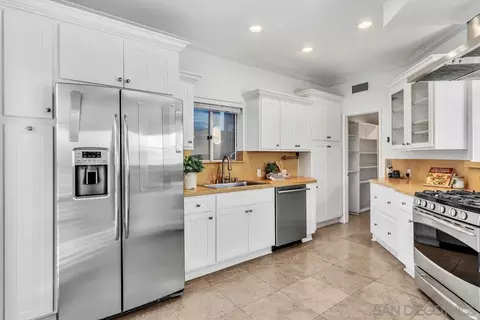 Kitchen - 733 H Ave, Coronado, CA 92118 photo 3 of 5