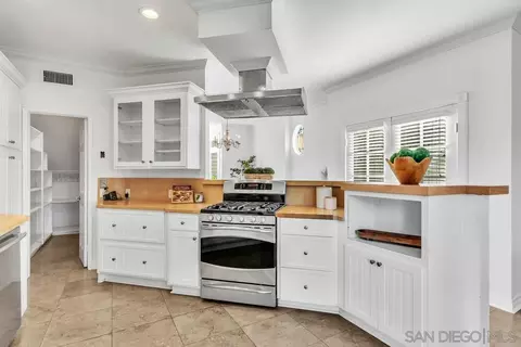 Kitchen - 733 H Ave, Coronado, CA 92118 photo 2 of 5