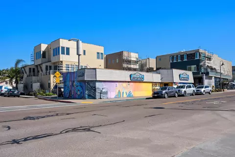 911 Seacoast Dr, Imperial Beach, CA 91932