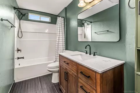 Bath - 16319 Scarbery Rd, Ramona, CA 92065 photo 1 of 3