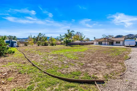 Exterior - 16319 Scarbery Rd, Ramona, CA 92065 photo 4 of 8