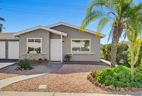 Exterior - 715 Sunflower St, Encinitas, CA 92024 photo 1 of 6
