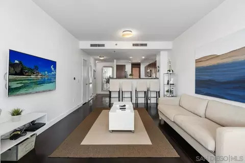 427 9th Ave #601, San Diego, CA 92101