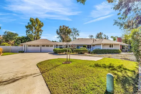 2087 Granite Hills Dr, El Cajon, CA 92019
