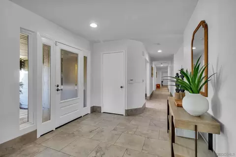 2087 Granite Hills Dr, El Cajon, CA 92019 photo 4