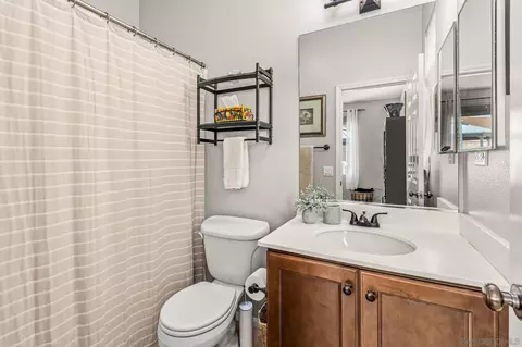 Bath - 2407 Douglaston Gln, Escondido, CA 92026 photo 1 of 4