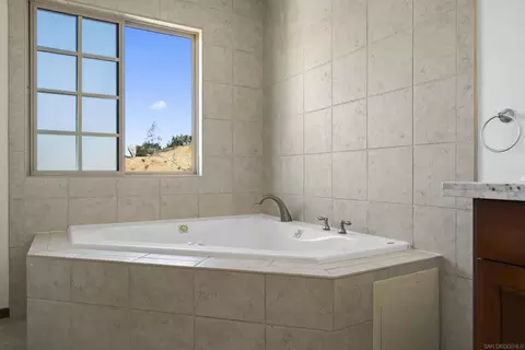 Bath - 20872 Deerhorn Valley Rd, Jamul, CA 91935 photo 4 of 5