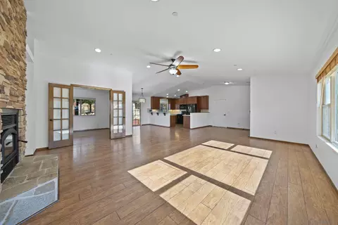 Living - 20872 Deerhorn Valley Rd, Jamul, CA 91935 photo 5 of 8
