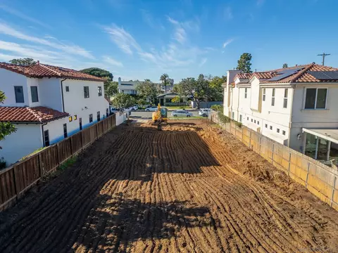 711 H Ave #., Coronado, CA 92118 photo 2