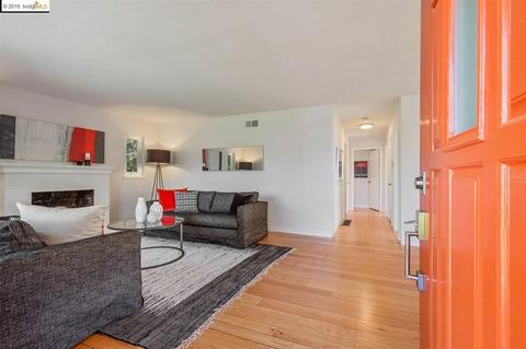 1308 Hopkins St, Berkeley, CA 94702 photo 4