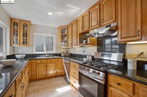 1308 Hopkins St, Berkeley, CA 94702 photo 10