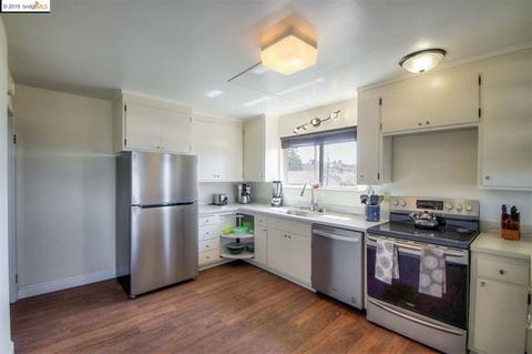 1444 Walnut St, Berkeley, CA 94709 photo 5