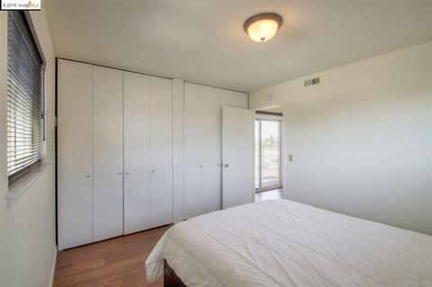1444 Walnut St, Berkeley, CA 94709 photo 15