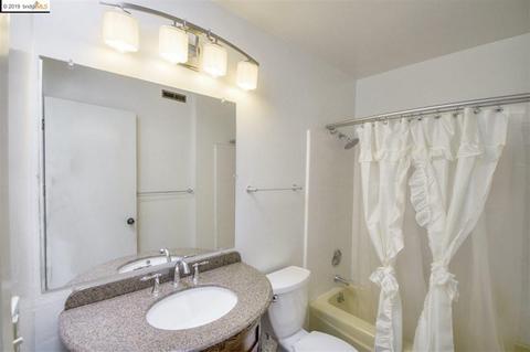 1444 Walnut St, Berkeley, CA 94709 photo 12