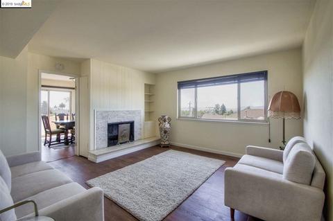 1444 Walnut St, Berkeley, CA 94709 photo 10