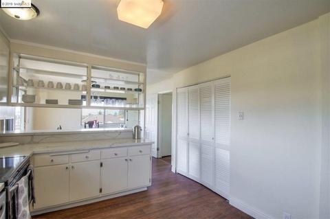 1444 Walnut St, Berkeley, CA 94709 photo 9