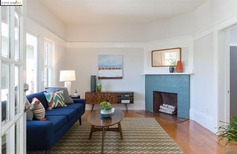 2447 Carleton St, Berkeley, CA 94704 photo 3