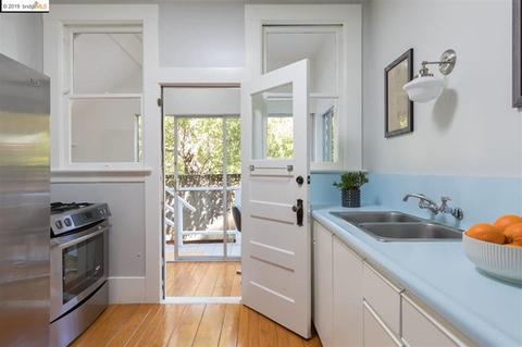 2447 Carleton St, Berkeley, CA 94704 photo 5