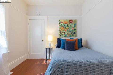 2447 Carleton St, Berkeley, CA 94704 photo 13
